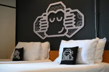 Chimpanzee Pod Superior Twin Bed