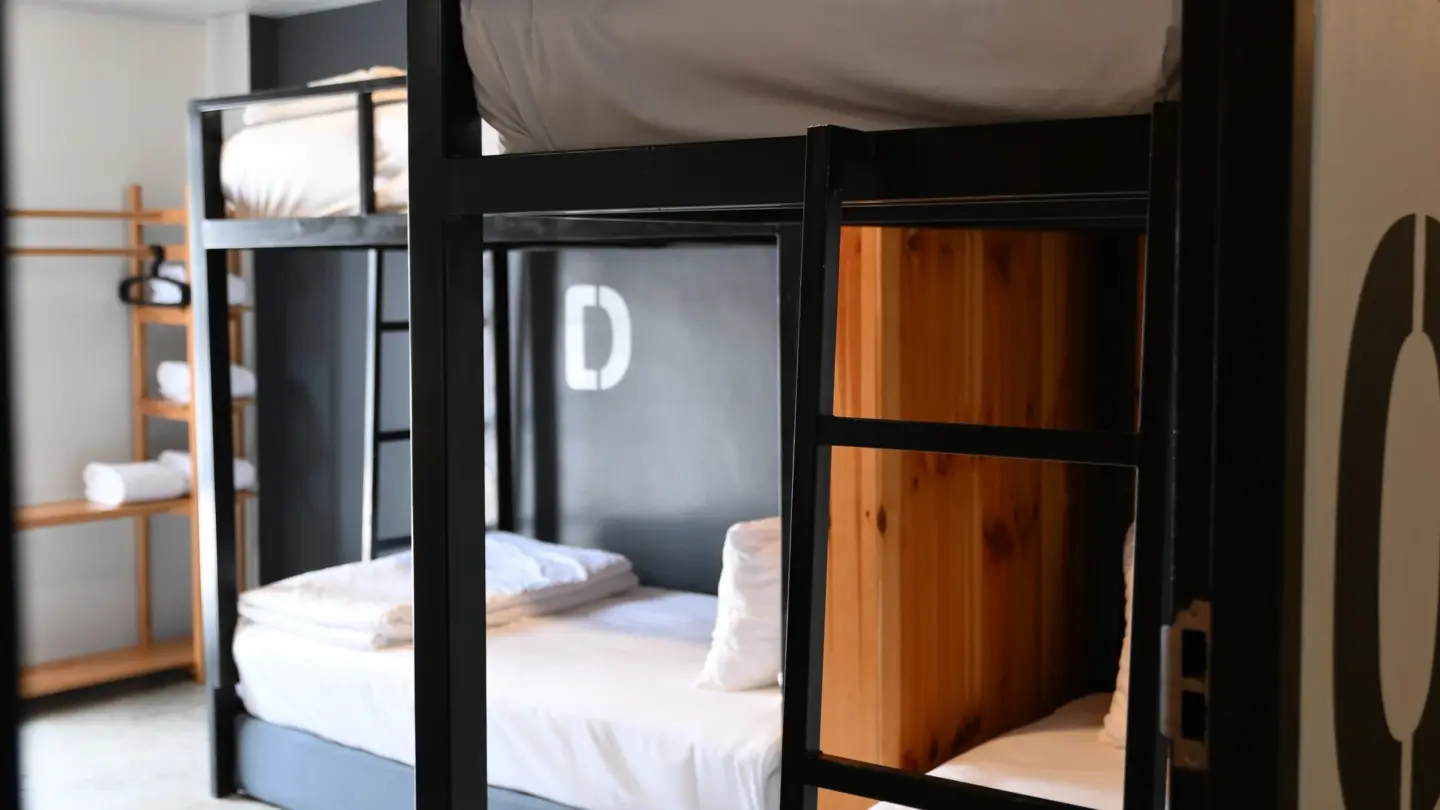 Gorilla Pod private bunk beds