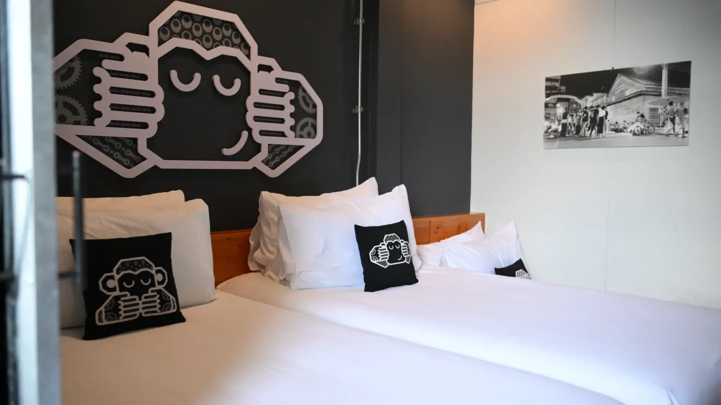 Orangutan Pod twin beds with extra bed